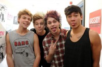 /album/a5sospt/a5-seconds-of-summer-at-hmv-in-glasgow-jpg/
