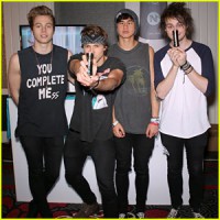 /album/a5sospt/a5-seconds-of-summer-records-a-new-cover-over-the-weekend-jpg/