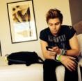 /album/luke-hemmings/tumblr-n3wv9hvhra1tr4m0ao9-500-jpg/