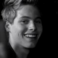/album/luke-hemmings/b6-jpg/